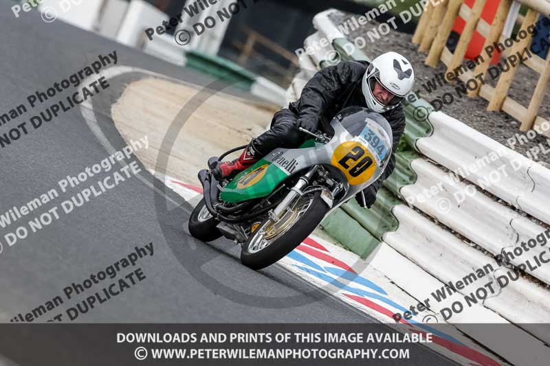 Vintage motorcycle club;eventdigitalimages;mallory park;mallory park trackday photographs;no limits trackdays;peter wileman photography;trackday digital images;trackday photos;vmcc festival 1000 bikes photographs